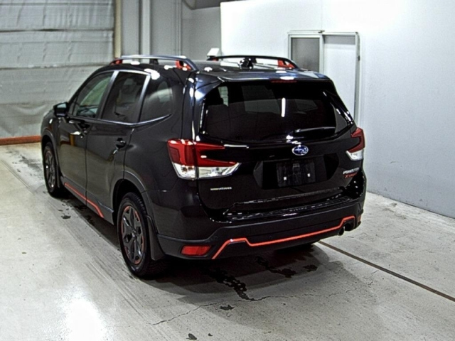 SUBARU FORESTER 2018