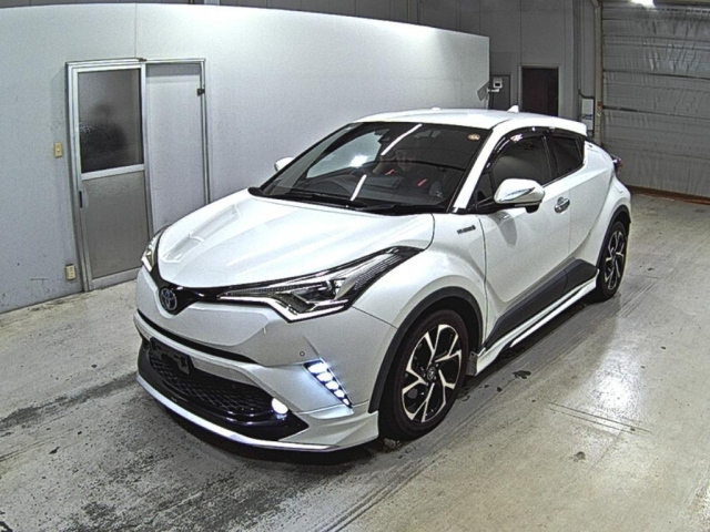 TOYOTA C-HR 2017