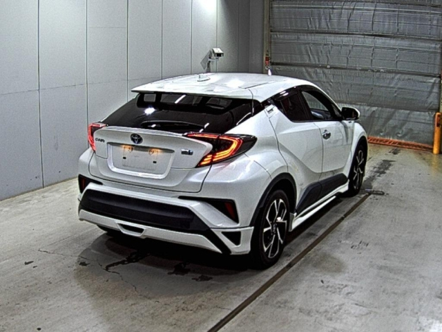TOYOTA C-HR 2017
