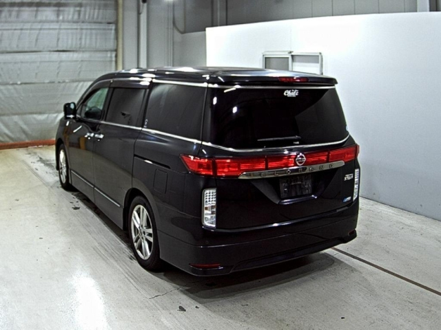 NISSAN ELGRAND 2010