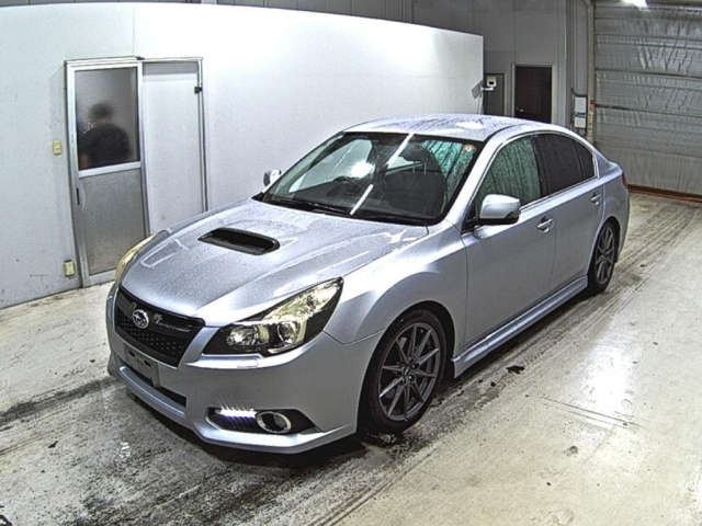 SUBARU LEGACY B4 2013