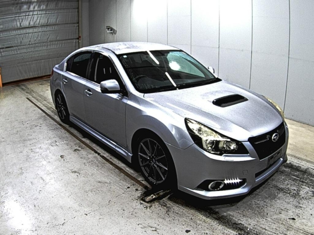 SUBARU LEGACY B4 2013