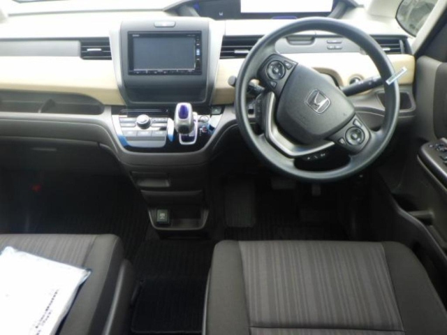HONDA FREED 2017