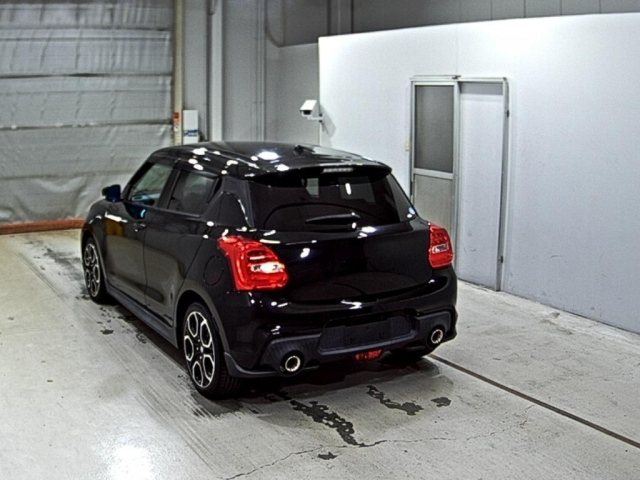 SUZUKI SWIFT 2021