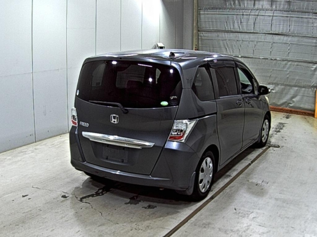 HONDA FREED 2012
