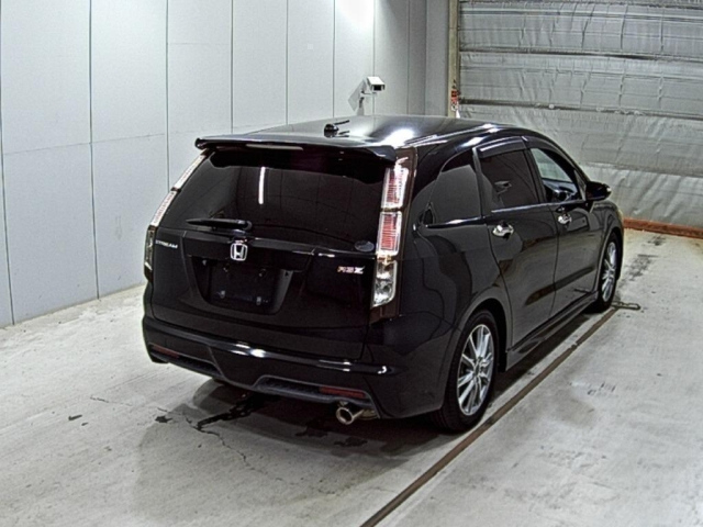 HONDA STREAM 2012