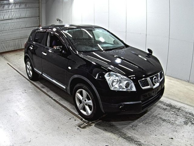 NISSAN DUALIS 2013