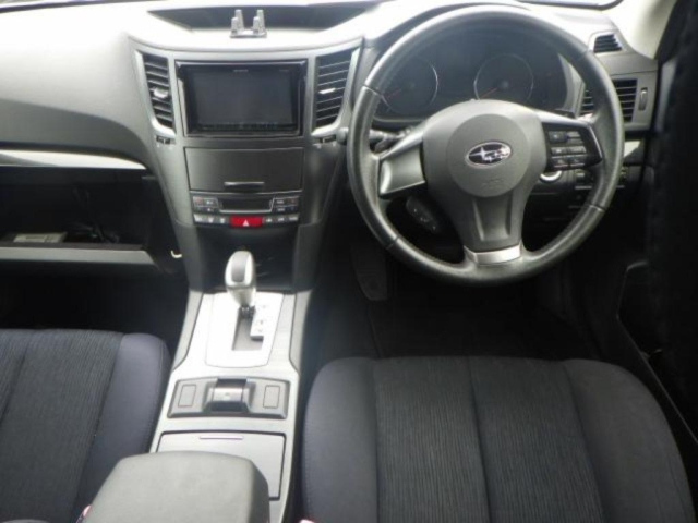 SUBARU LEGACY 2012