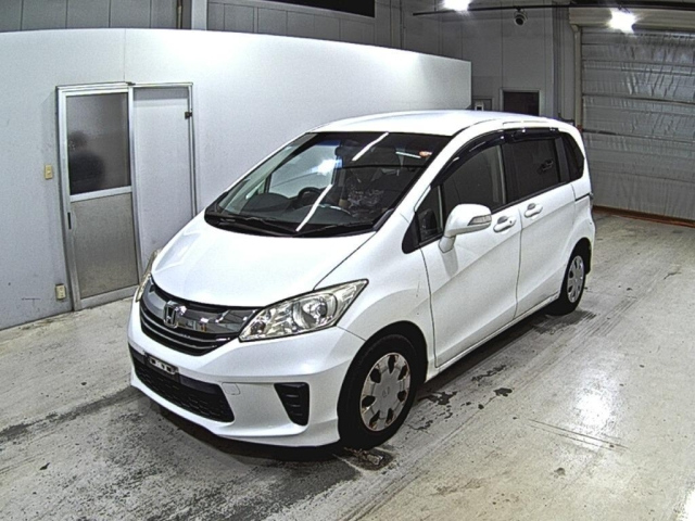 HONDA FREED 2015