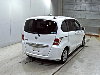 HONDA FREED 2015