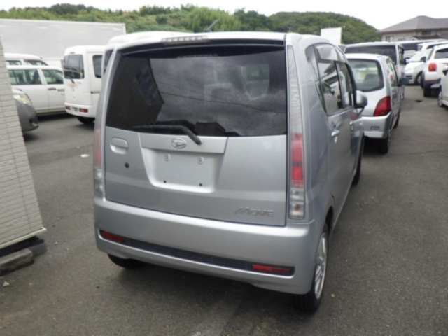 DAIHATSU MOVE 2010