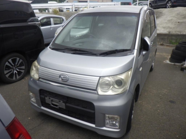 DAIHATSU MOVE 2010