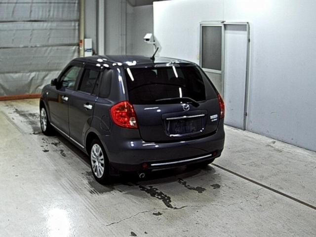 MAZDA VERISA 2014