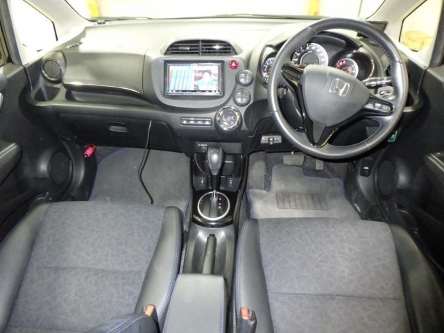 HONDA FIT SHUTTLE 2014