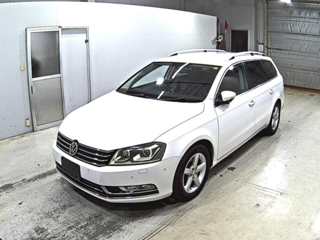 VOLKSWAGEN PASSAT VARIANT 2014