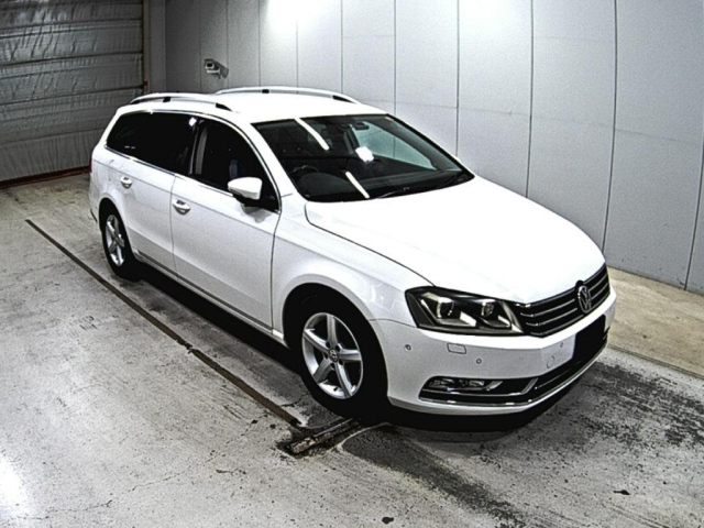 VOLKSWAGEN PASSAT VARIANT 2014