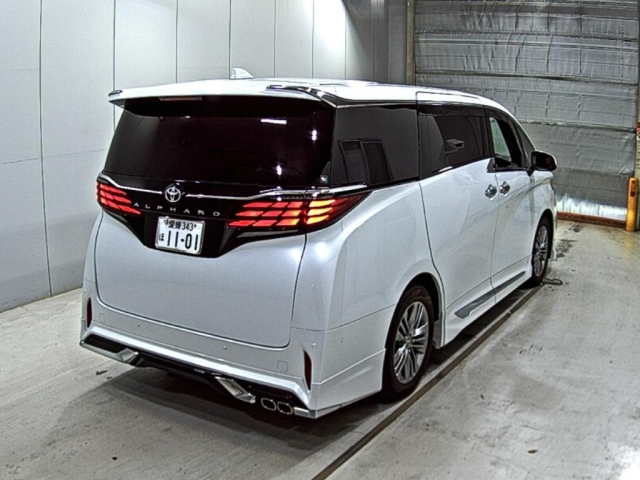 TOYOTA ALPHARD 2024
