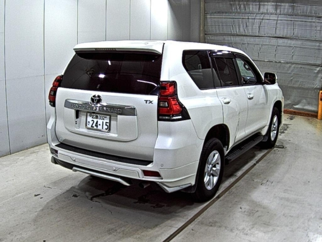 TOYOTA LAND CRUISER PRADO 2022