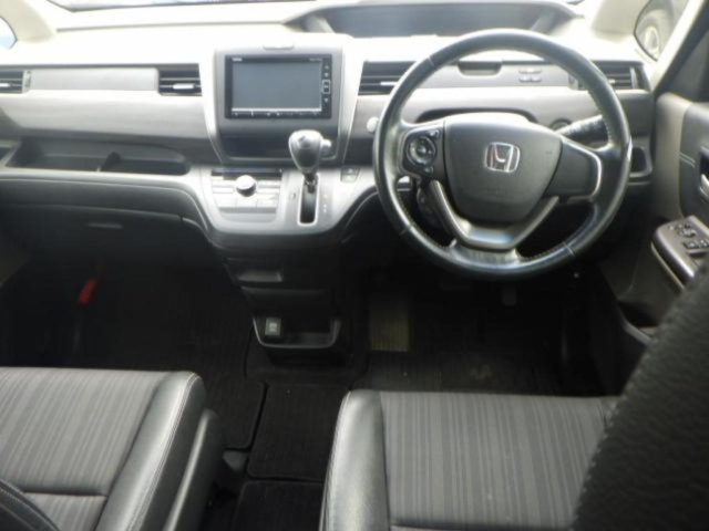 HONDA FREED 2018