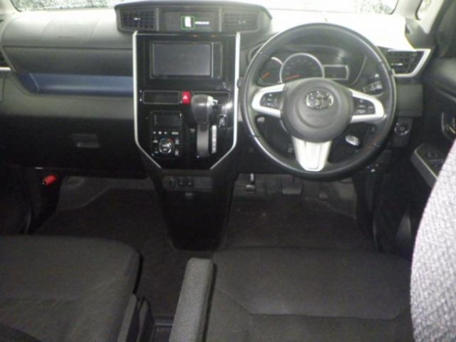 TOYOTA ROOMY 2019