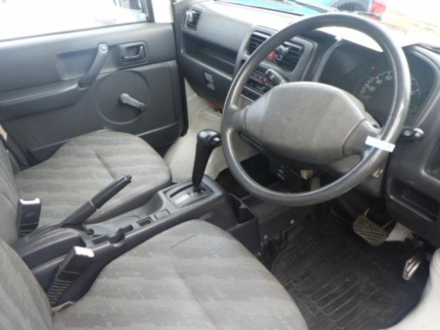 SUZUKI CARRY TRUCK 2011