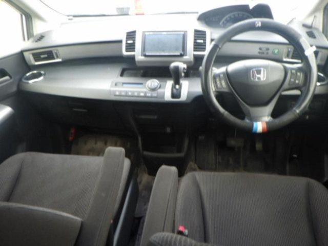 HONDA FREED 2012