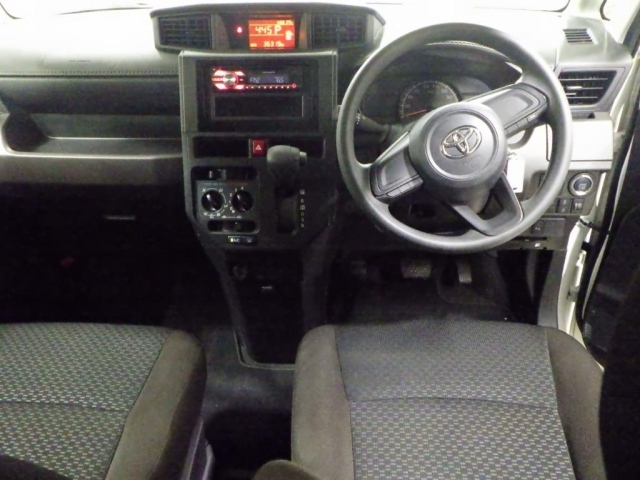 TOYOTA ROOMY 2022