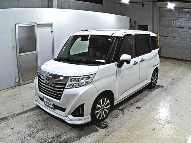 TOYOTA ROOMY 2019