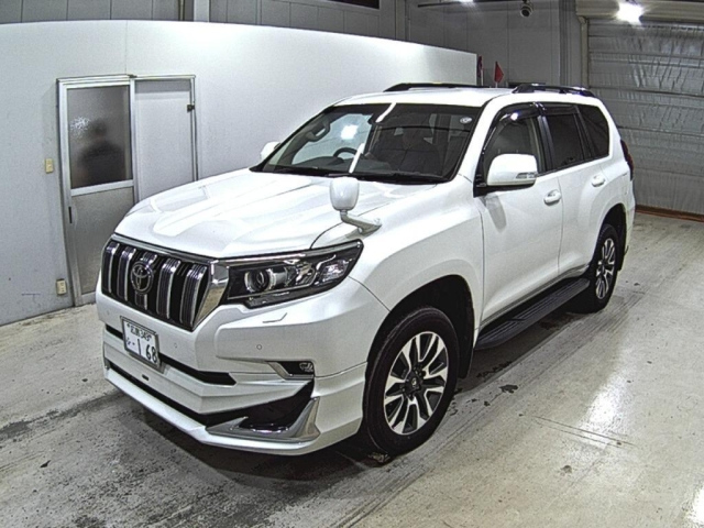 TOYOTA LAND CRUISER PRADO 2023