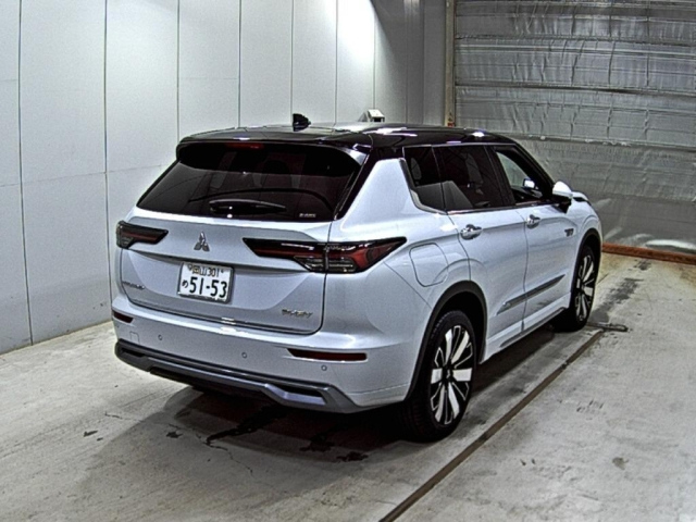MITSUBISHI OUTLANDER PHEV 2025