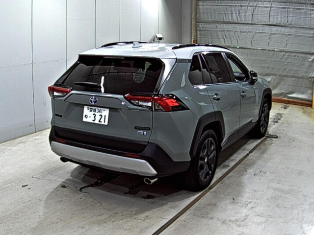 TOYOTA RAV4 2024