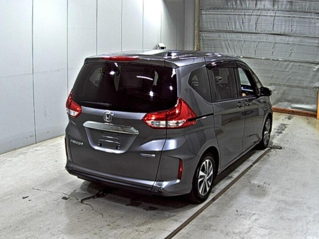 HONDA FREED 2022