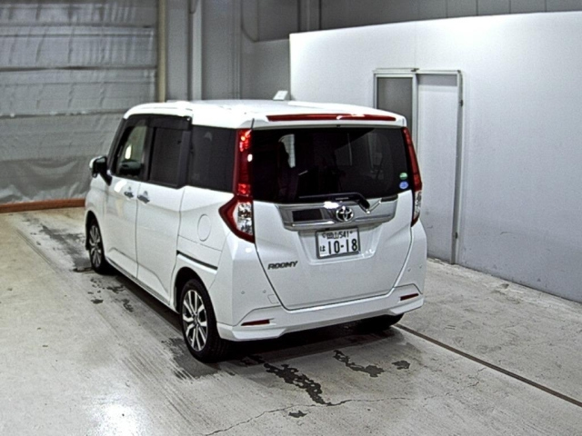 TOYOTA ROOMY 2019