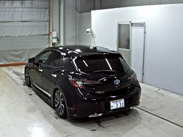 TOYOTA COROLLA SPORT 2021