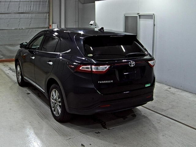 TOYOTA HARRIER 2019