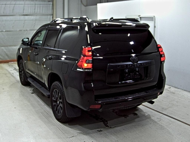 TOYOTA LAND CRUISER PRADO 2022
