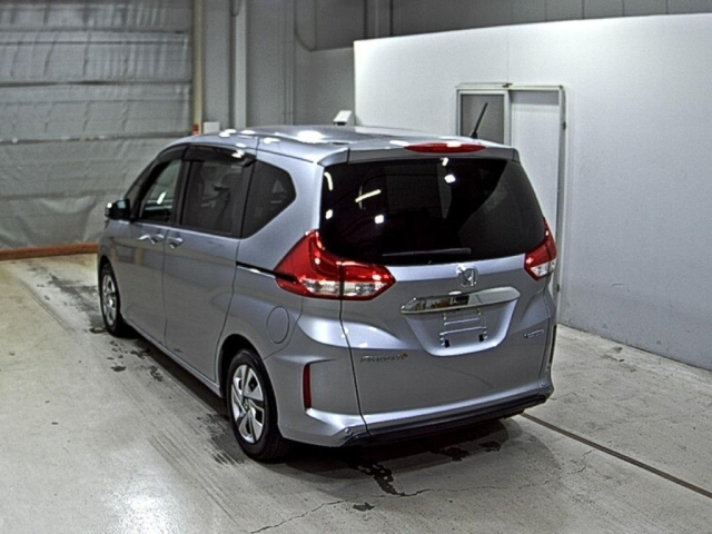 HONDA FREED 2022