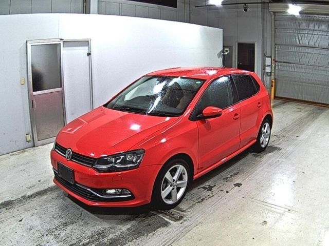 VOLKSWAGEN POLO 2016