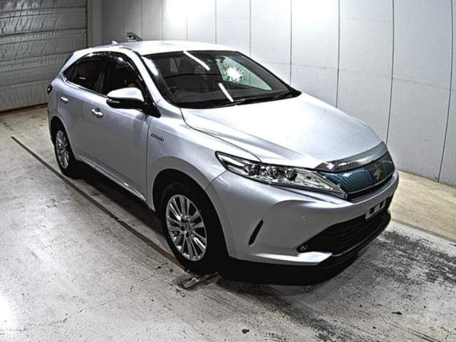 TOYOTA HARRIER 2017