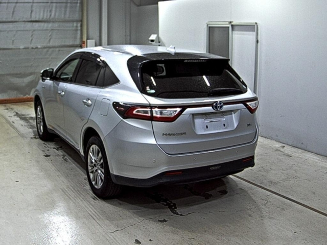 TOYOTA HARRIER 2017