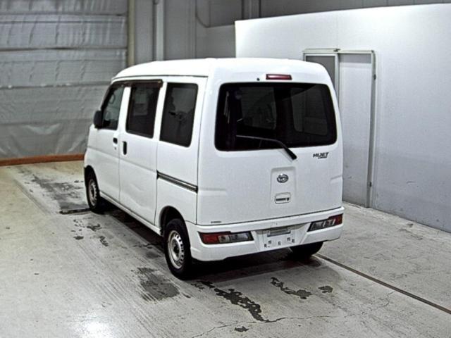 DAIHATSU HIJET VAN 2019