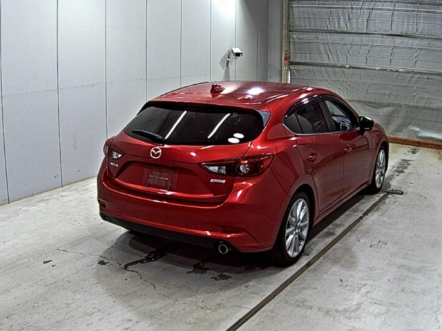 MAZDA AXELA 2017