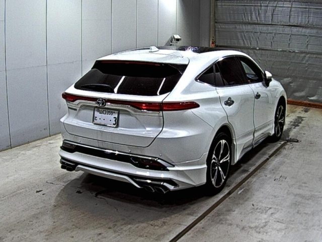 TOYOTA HARRIER 2022