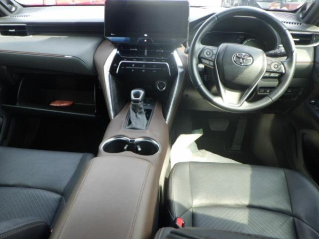 TOYOTA HARRIER 2022