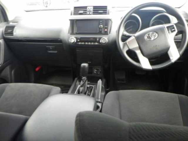 TOYOTA LAND CRUISER PRADO 2017