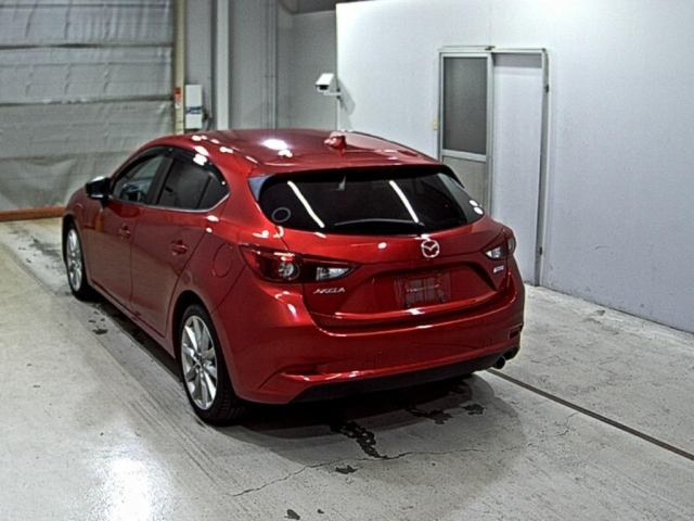MAZDA AXELA 2017