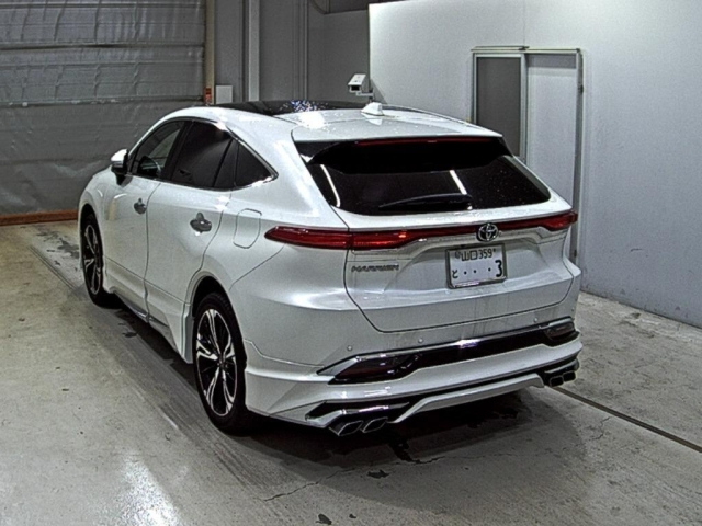 TOYOTA HARRIER 2022