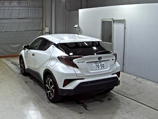 TOYOTA C-HR 2018