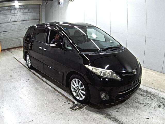 TOYOTA ESTIMA 2011