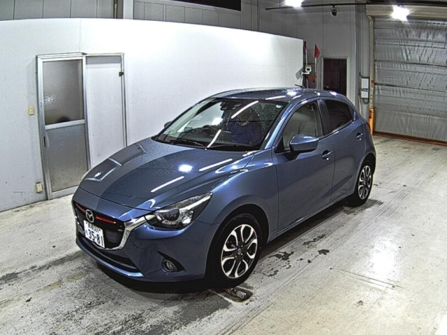 MAZDA DEMIO 2015